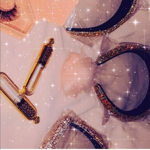 I sell $15 head crowns